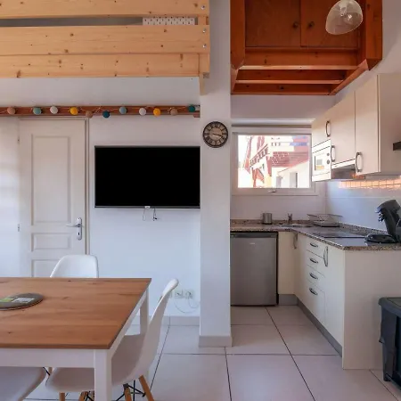 Cosy Avec Mezzanine, Balcon Et Parking A 300m De La - Fr-1-2-382 Hendaye